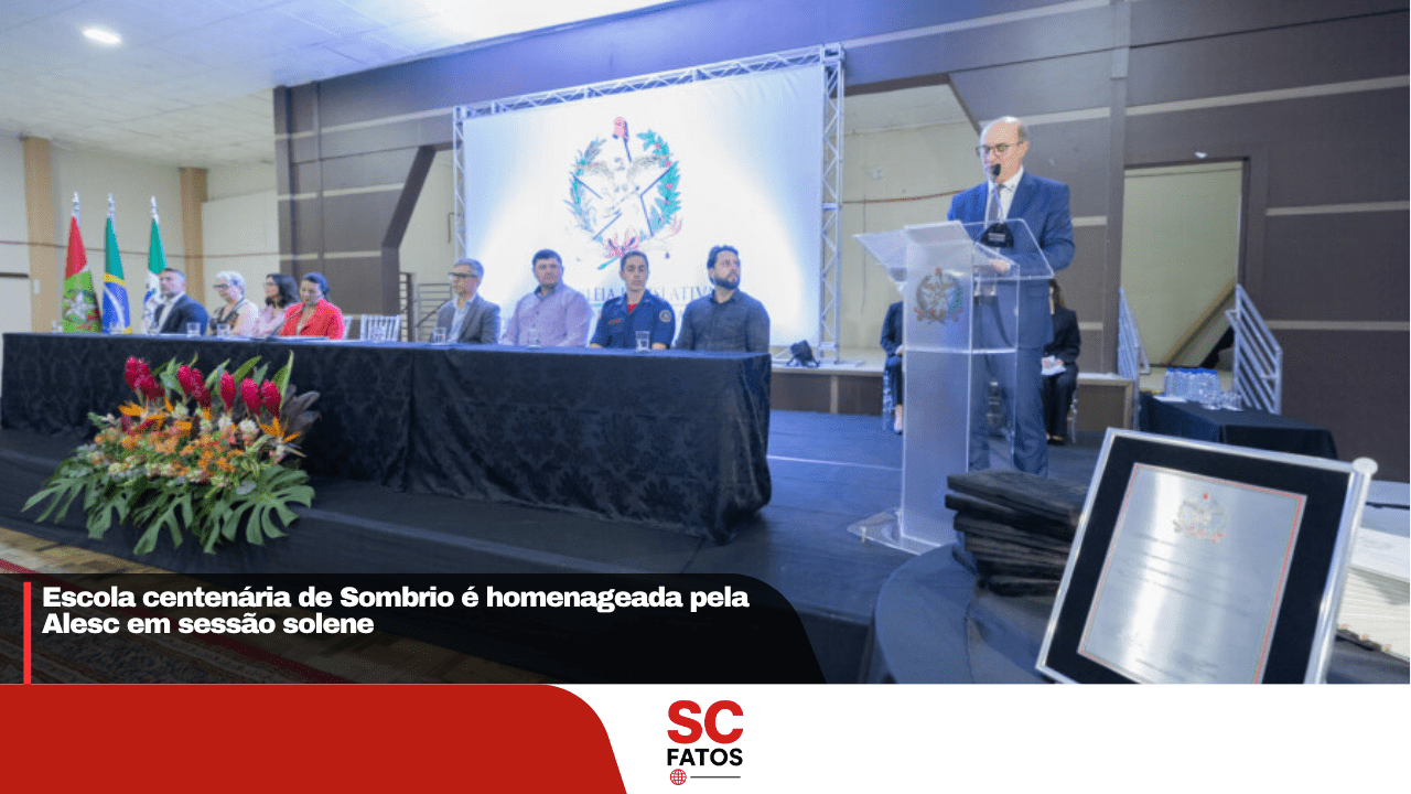 Escola centenária de Sombrio é homenageada pela Alesc em sessão solene