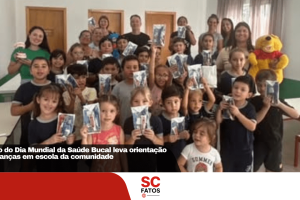 Ação do Dia Mundial da Saúde Bucal leva orientação a crianças em escola da comunidade