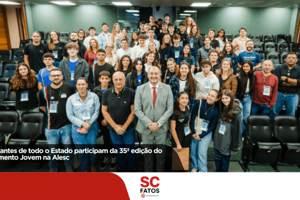 Estudantes de todo o Estado participam da 35ª edição do Parlamento Jovem na Alesc