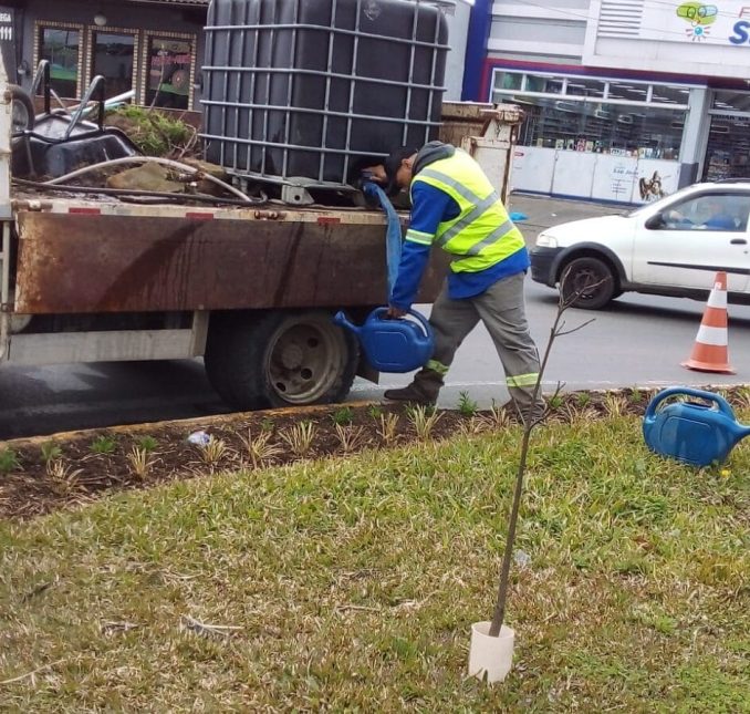 Ações de Serviços Públicos marcam início da semana em Lages!