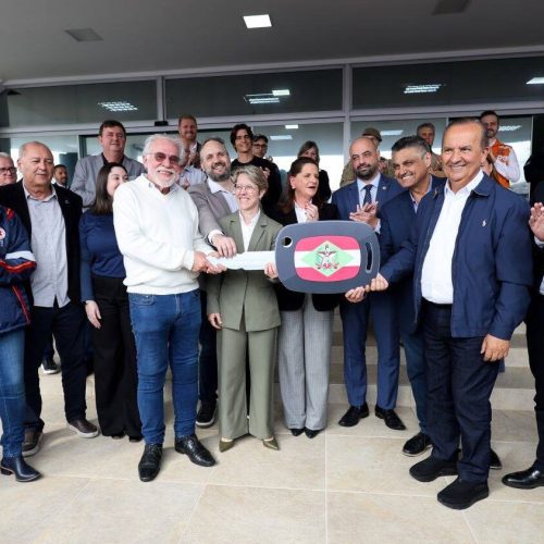 Profissionais do Samu de Lages ganham novos uniformes!