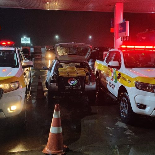 Polícia Militar Rodoviária apreende 4 mil maços de cigarros contrabandeados em Chapecó!