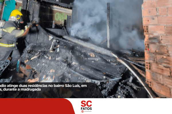 Incêndio atinge duas residências no bairro São Luís, em Lages, durante a madrugada