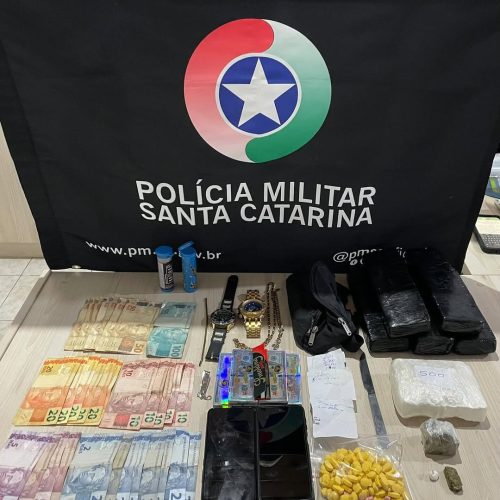 Polícia apreende drogas e prende dois homens após perseguição em Urubici!