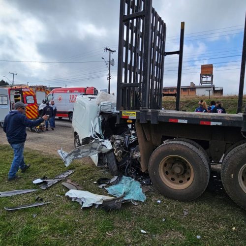 Condutor fica ferido após colisão no Acesso Norte em Lages!