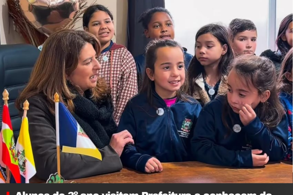 Alunos do 3º ano visitam Prefeitura e conhecem de perto o funcionamento da gestão pública