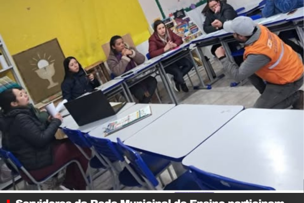 Servidores da Rede Municipal de Ensino participam de treinamento sobre uso de extintores de incêndio