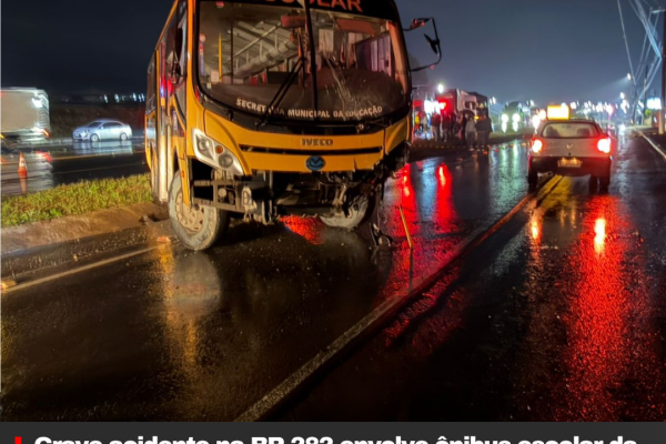 Grave acidente na BR-282 envolve ônibus escolar da Prefeitura de Lages e deixa três feridos